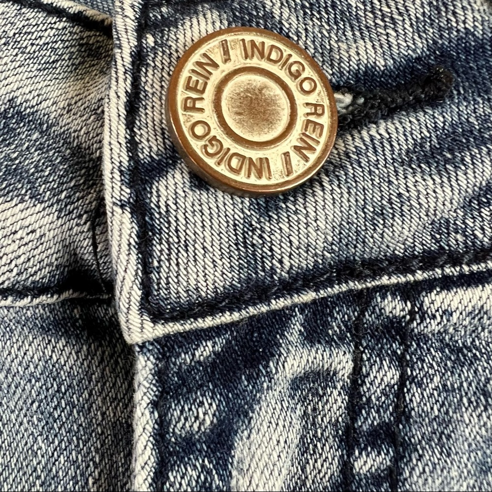 Indigo Rein Forever Distressed Denim Shorts. Sz 3 - Picture 2 of 11